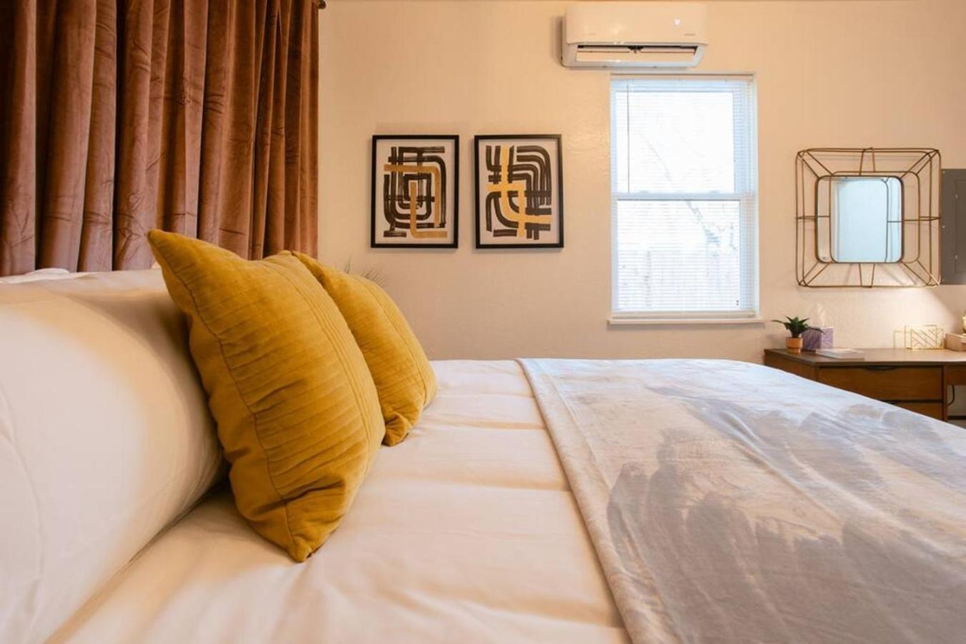 Oakdale Suites - Master Property Медфорд Екстер'єр фото